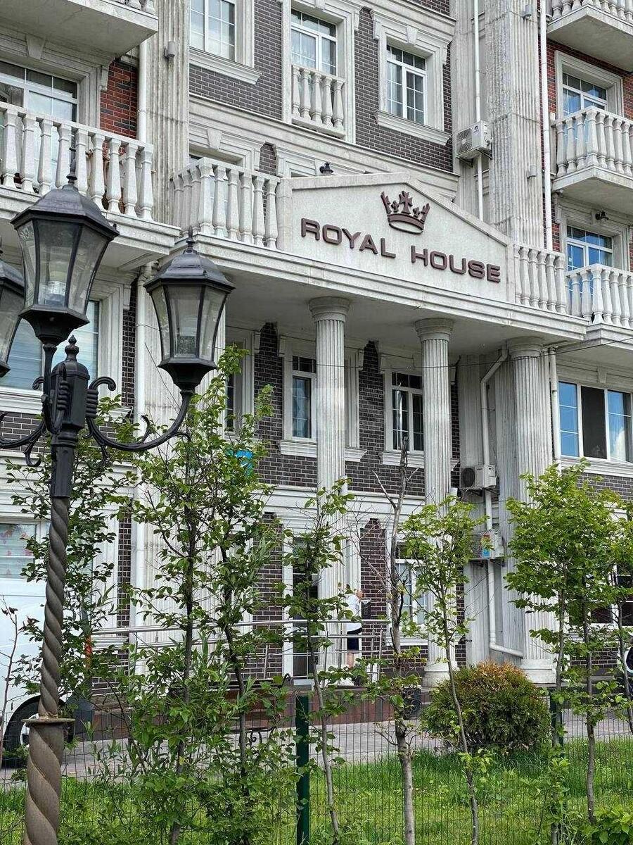 2k apartment vul. Lucenka Dmytra 1012