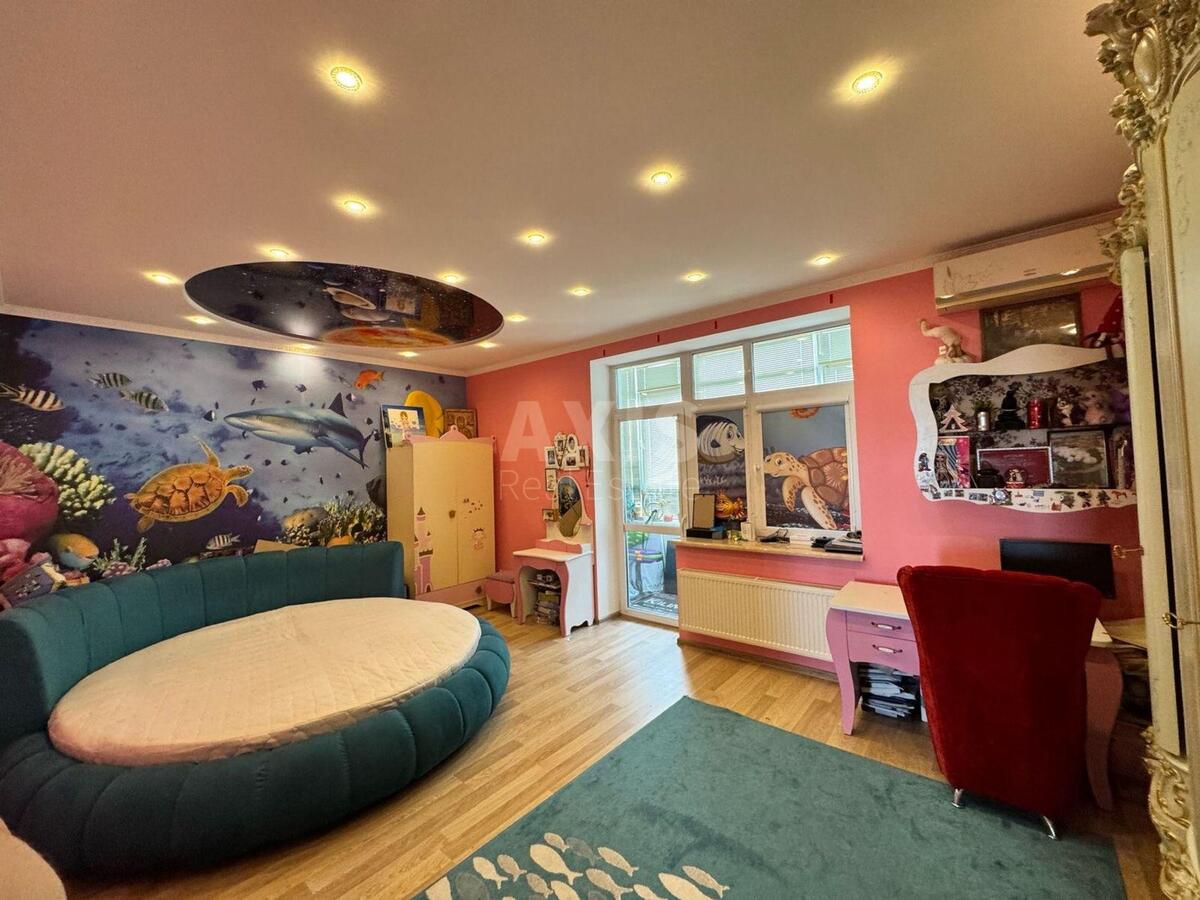 4k apartment vul. Jevgena Konoval'cja 44А571905
