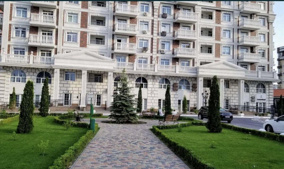 1к квартира ул. Михаила Максимовича 245757313