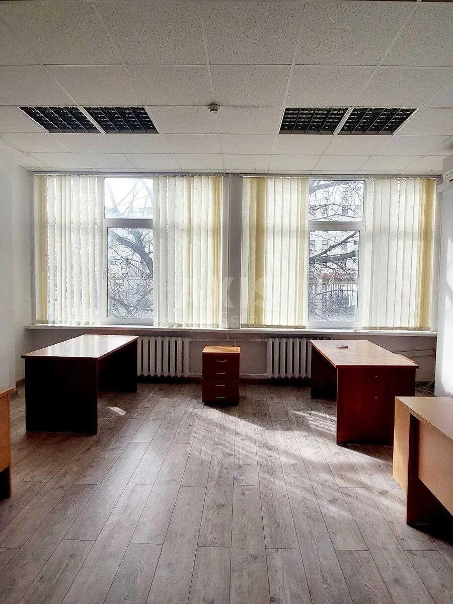 Офис ул. Кутузова 18/7, 57м25
