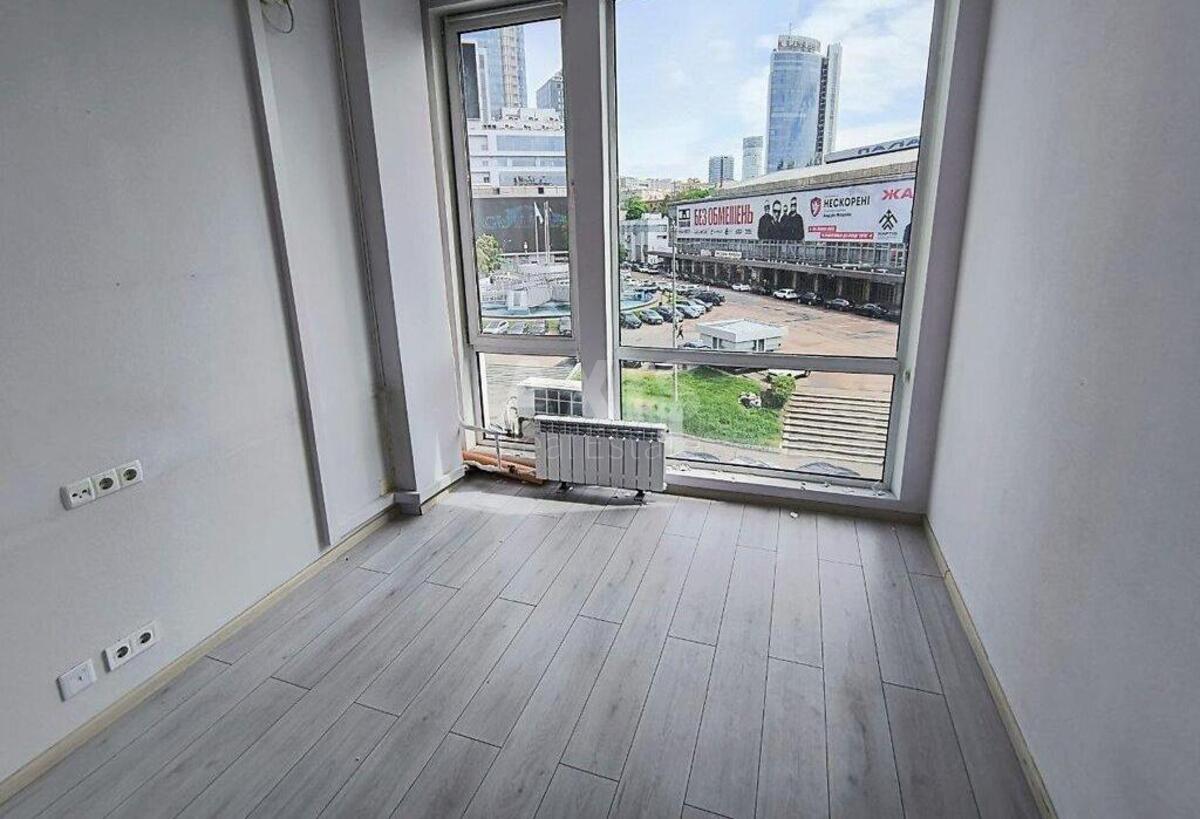 Office vul. Esplanadna 20, 53m25