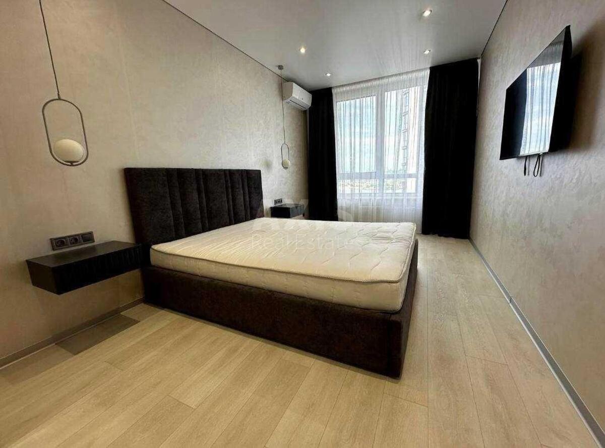 3k apartment nab. Dniprovs'ka 15Ж627461