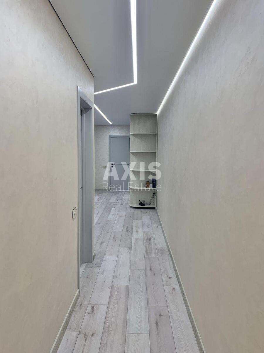 2к квартира ул. Михаила Максимовича 32618346