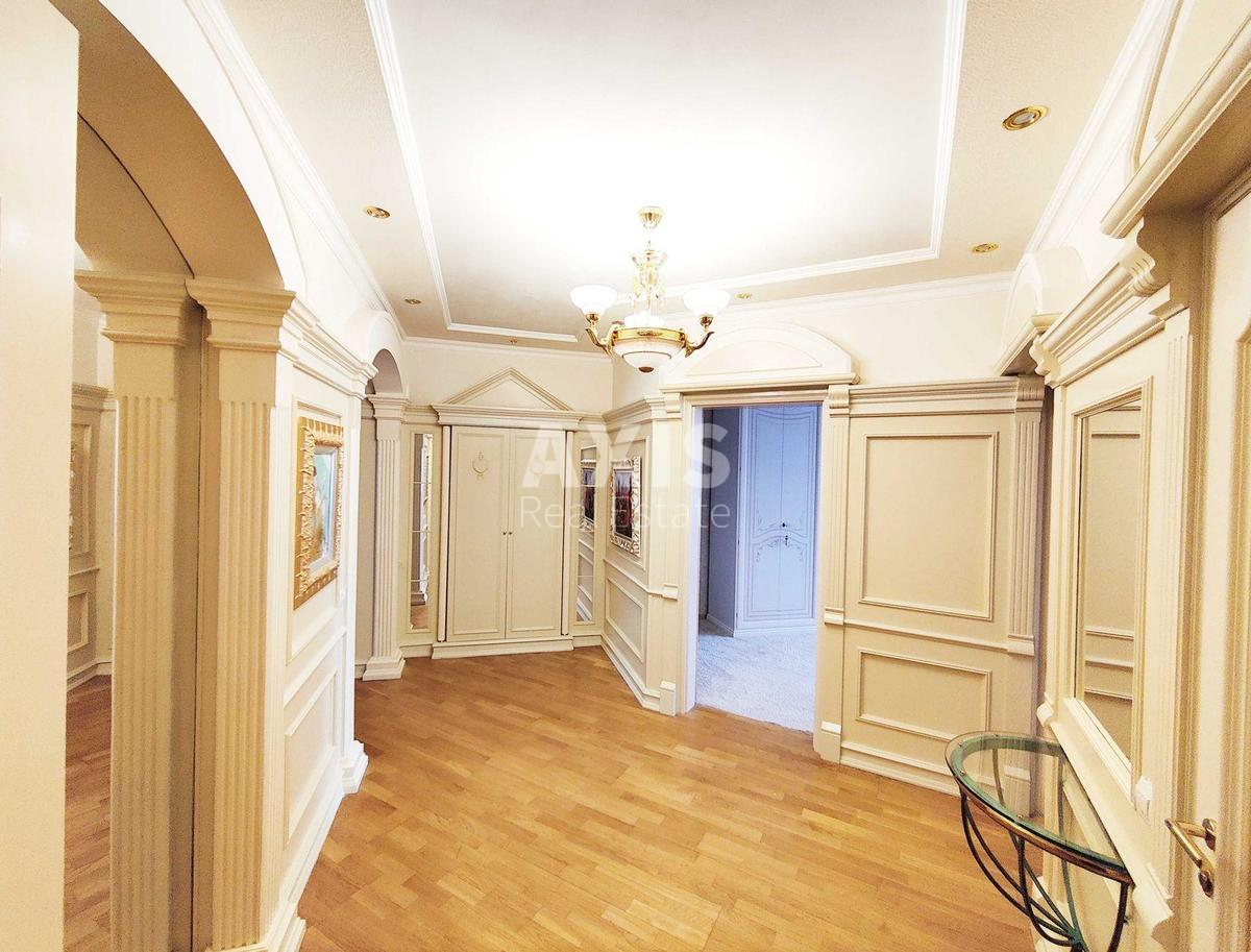 4k apartment vul. Velyka Zhytomyrs'ka 1