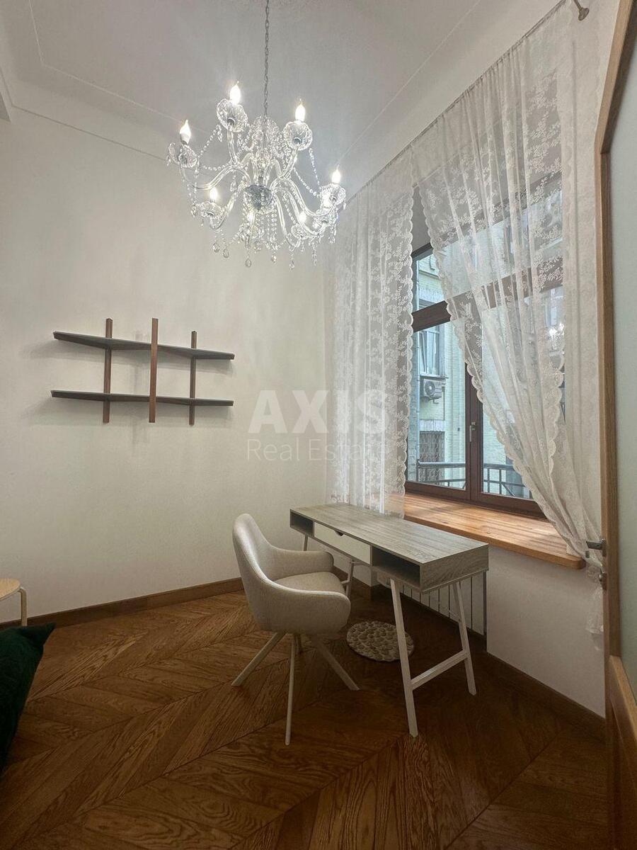 4k apartment vul. Antonovycha 8589775
