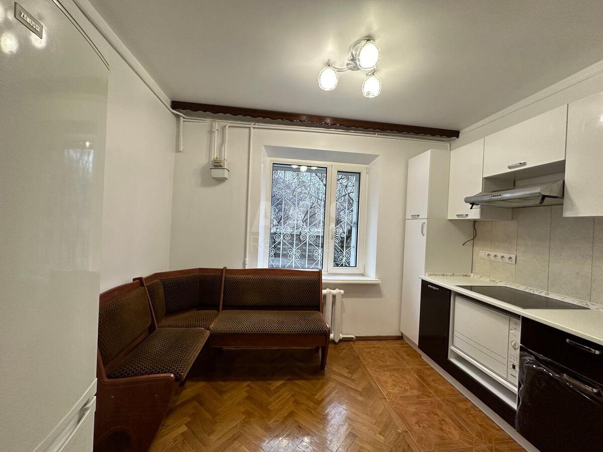 3k apartment vul. Degtjarivs'ka 17