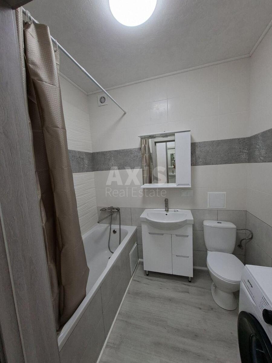 2k apartment vul. Teligy Oleny 15633843