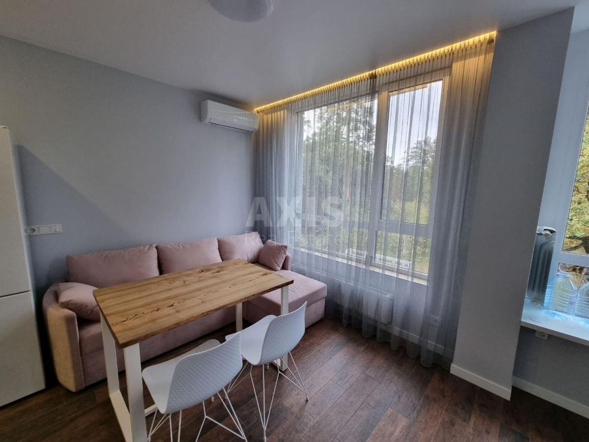 1k apartment vul. Kvitky Cisyk 328