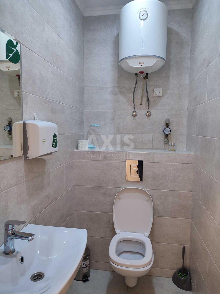 Office vul. Regeneratorna 4, 87m26