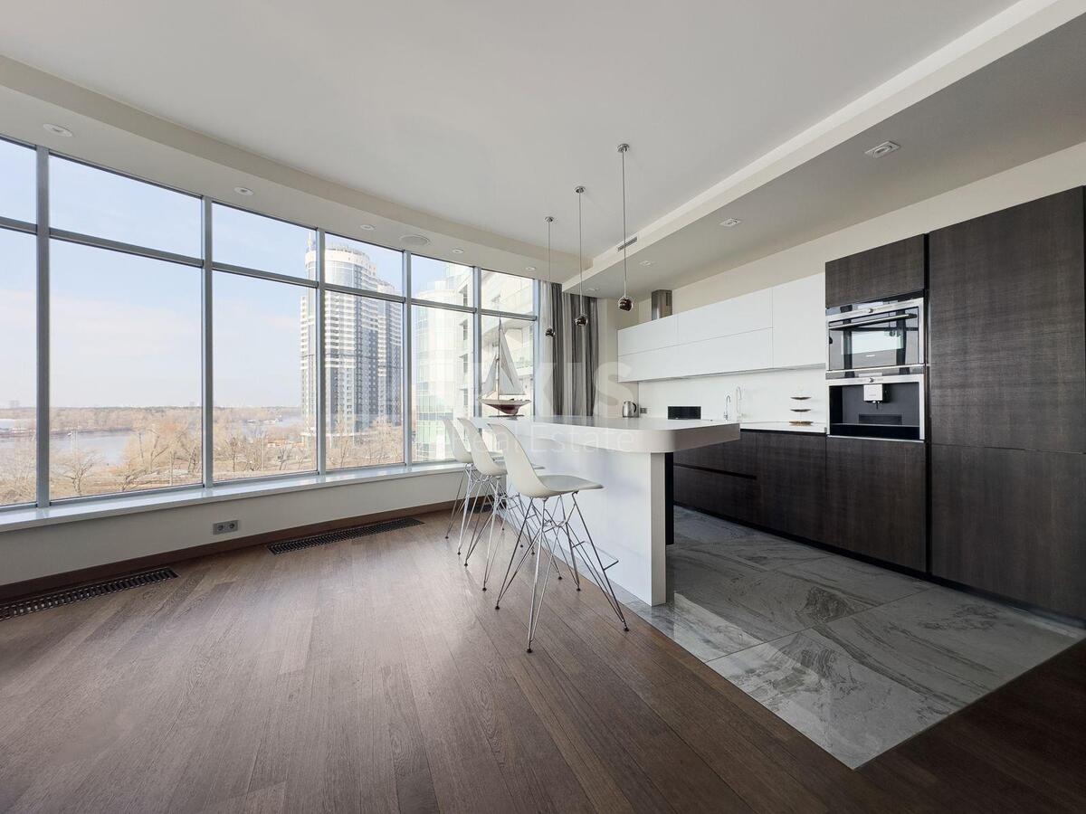 4k apartment vul. Okipnoi' Rai'sy 1810