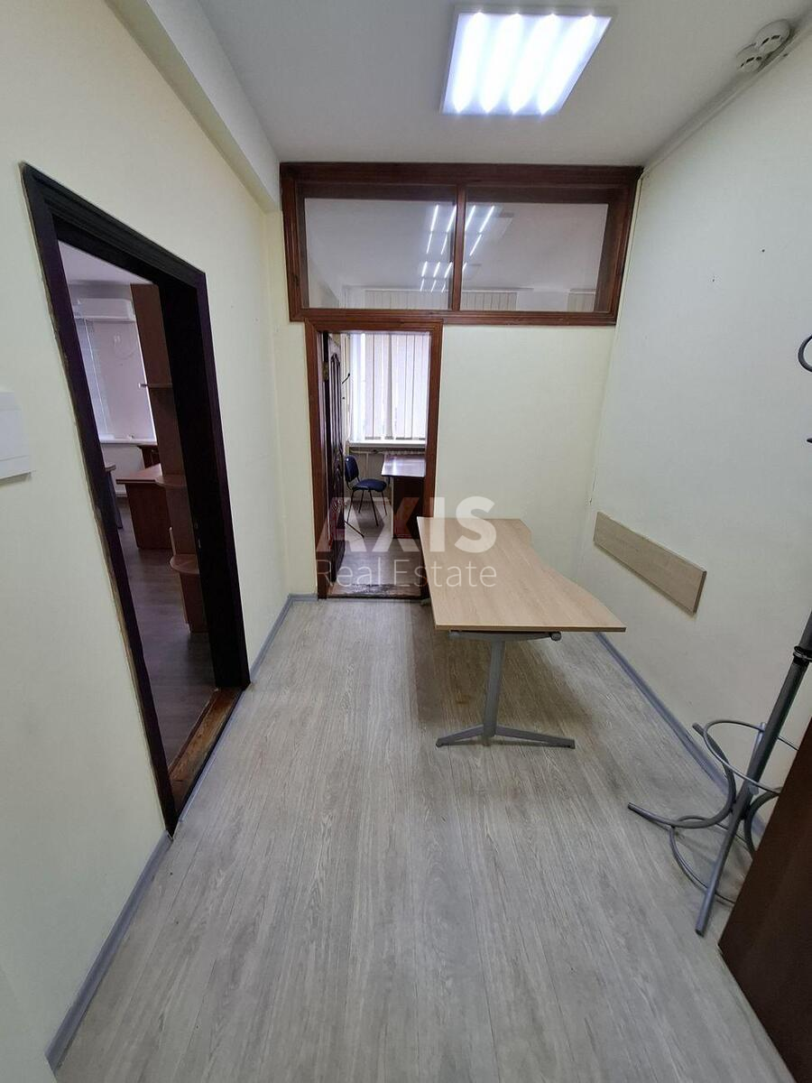 Office bul. Lesi Ukrai'nky 34, 62m2532260