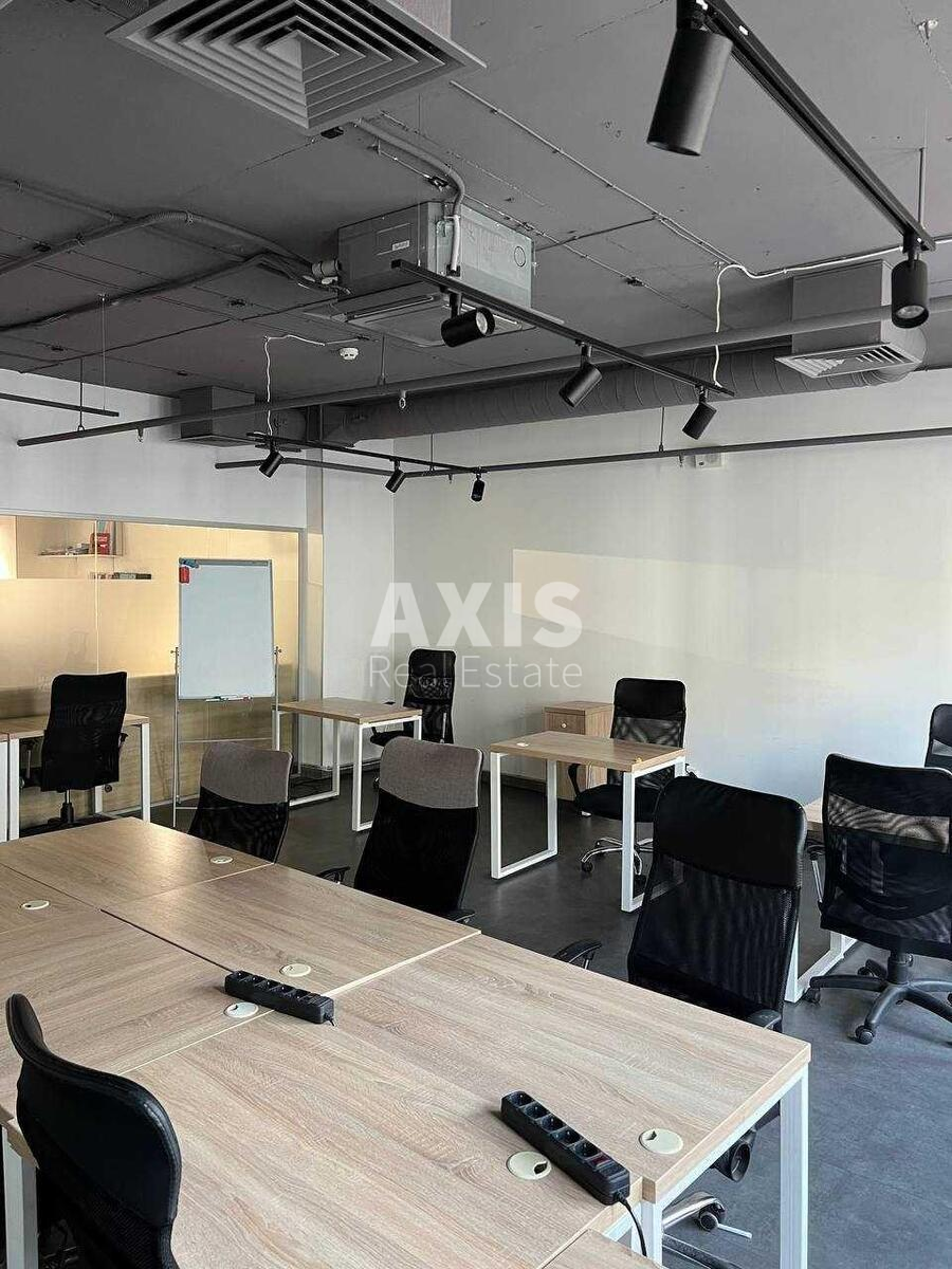 Office vul. Jaroslavs'ka 1/3, 380m210