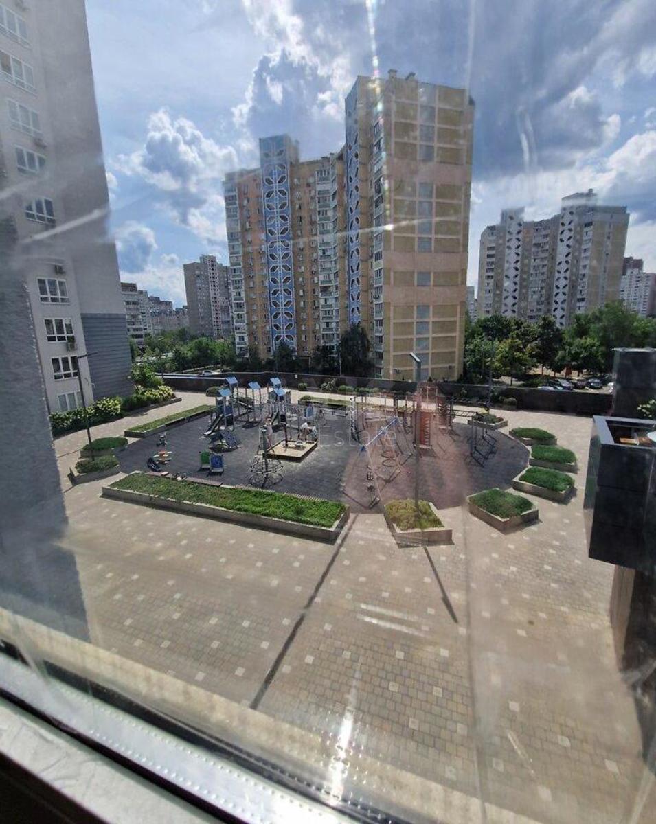 2к квартира ул. Драгоманова 106