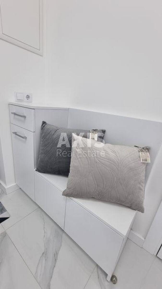 2k apartment vul. Glybochyc'ka 7310