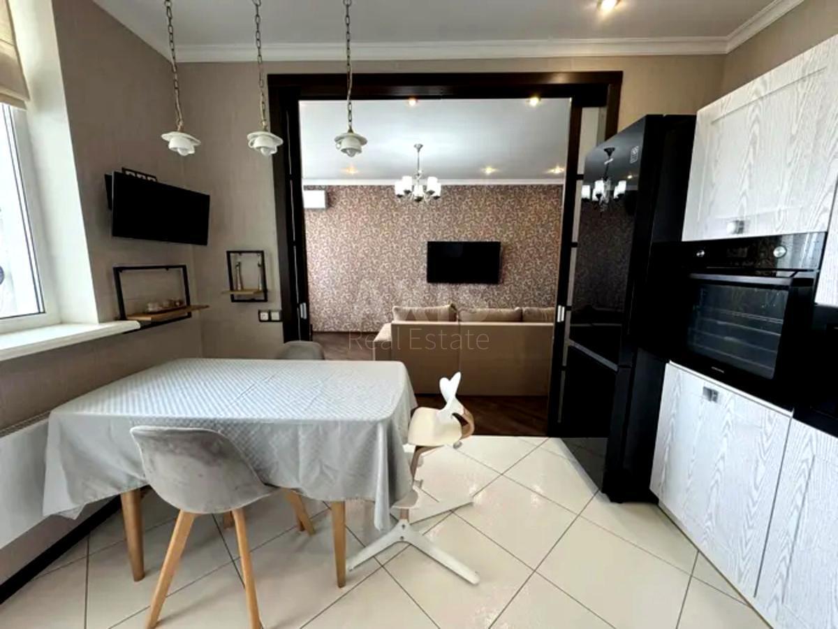 2k apartment pr-t Bazhana Mykoly 8Б640083