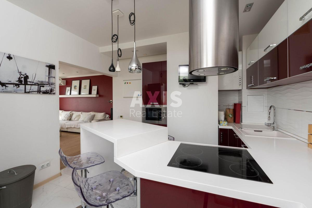 2k apartment vul. Kahovs'ka 13Б40902