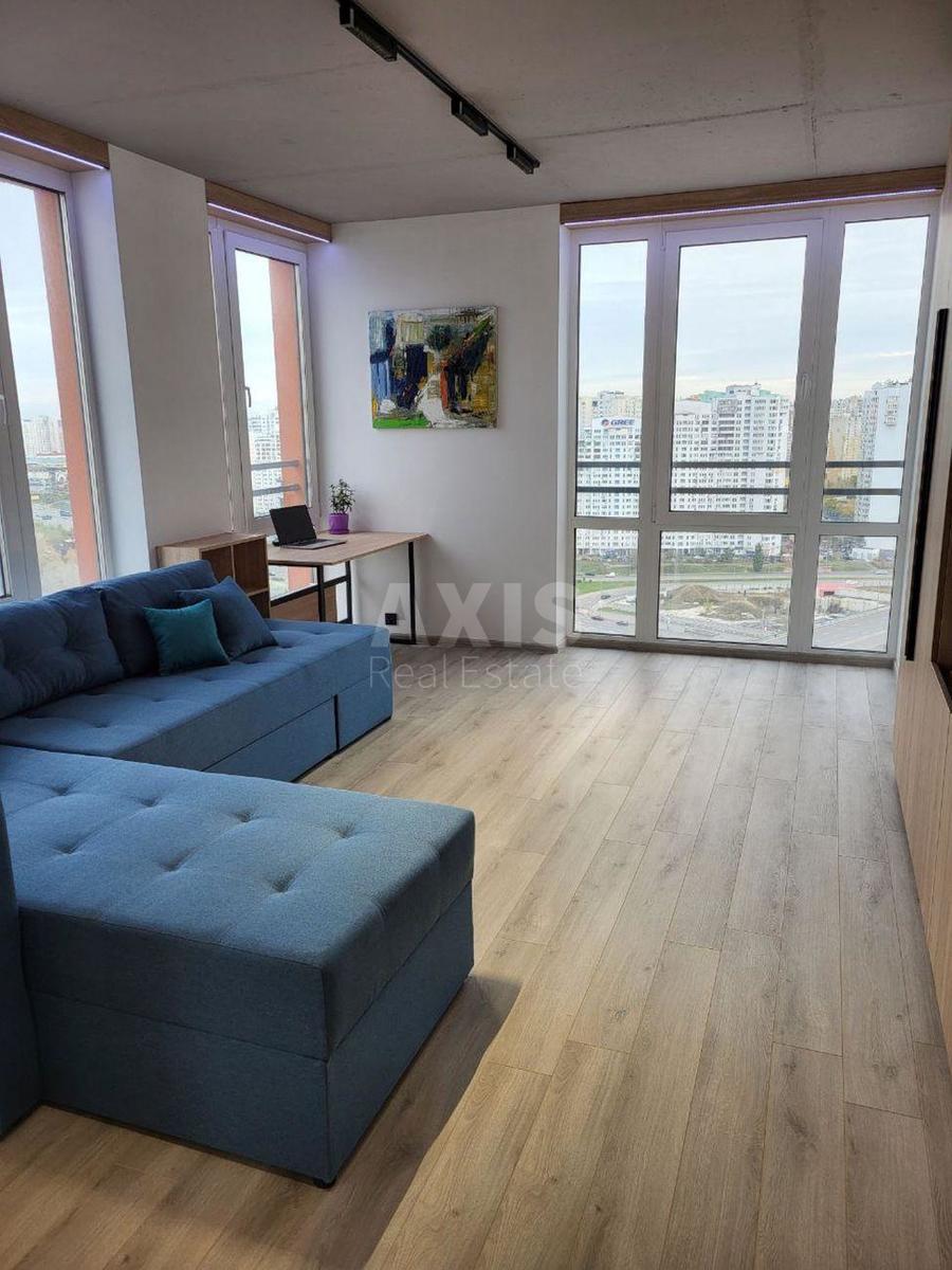 1k apartment nab. Dniprovs'ka 180