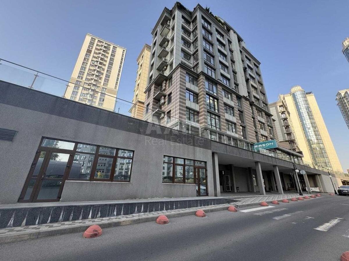 Service object vul. Dragomyrova Myhajla 19, 151m2600350