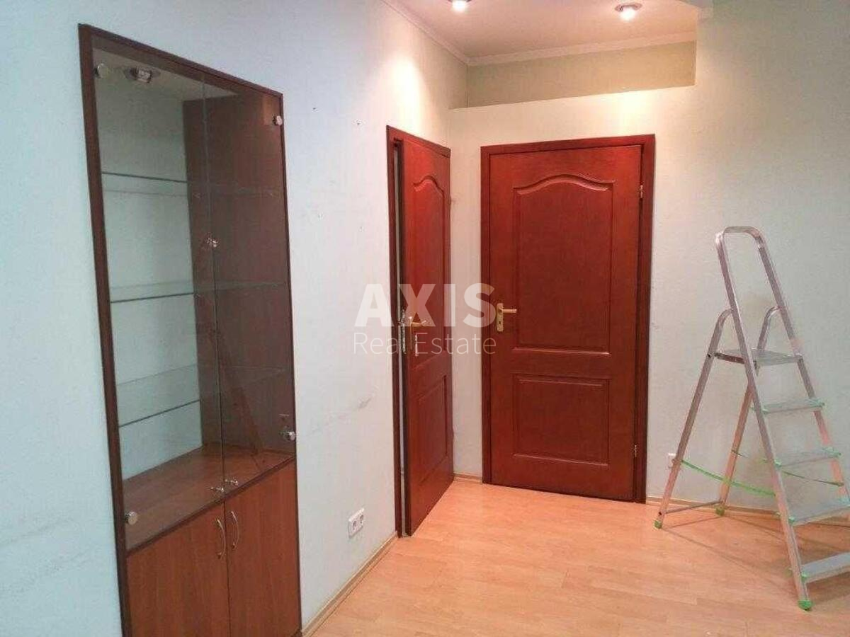 Офис ул. Оболонская 39, 107м2601628