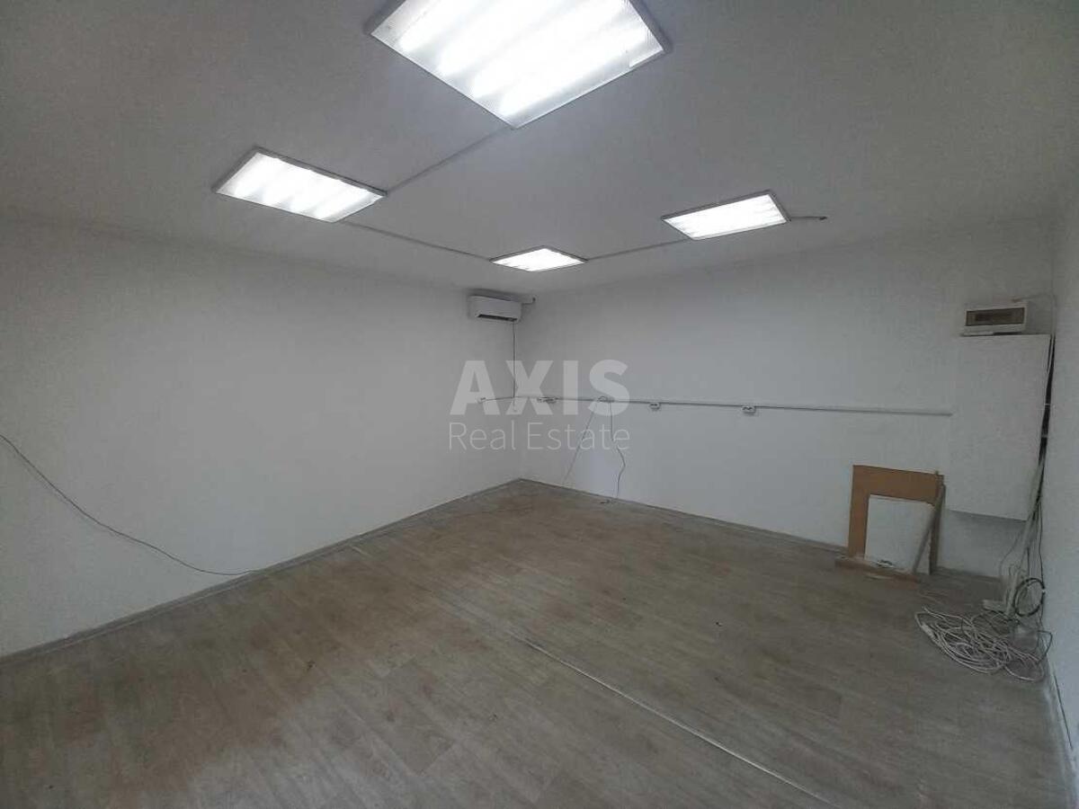 Trade object vul. Dragomanova 9, 21m2613272