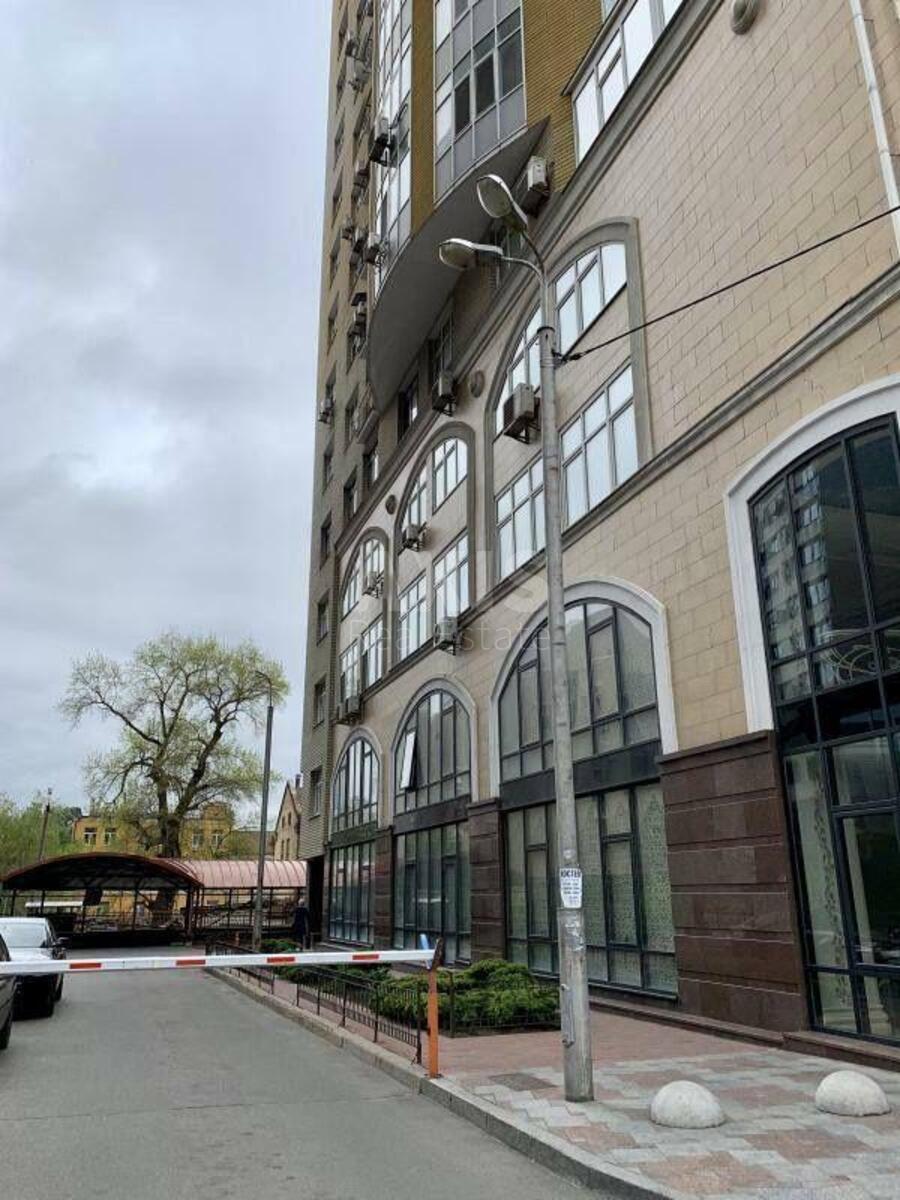 Service object vul. Antonovycha 72, 880m2606204