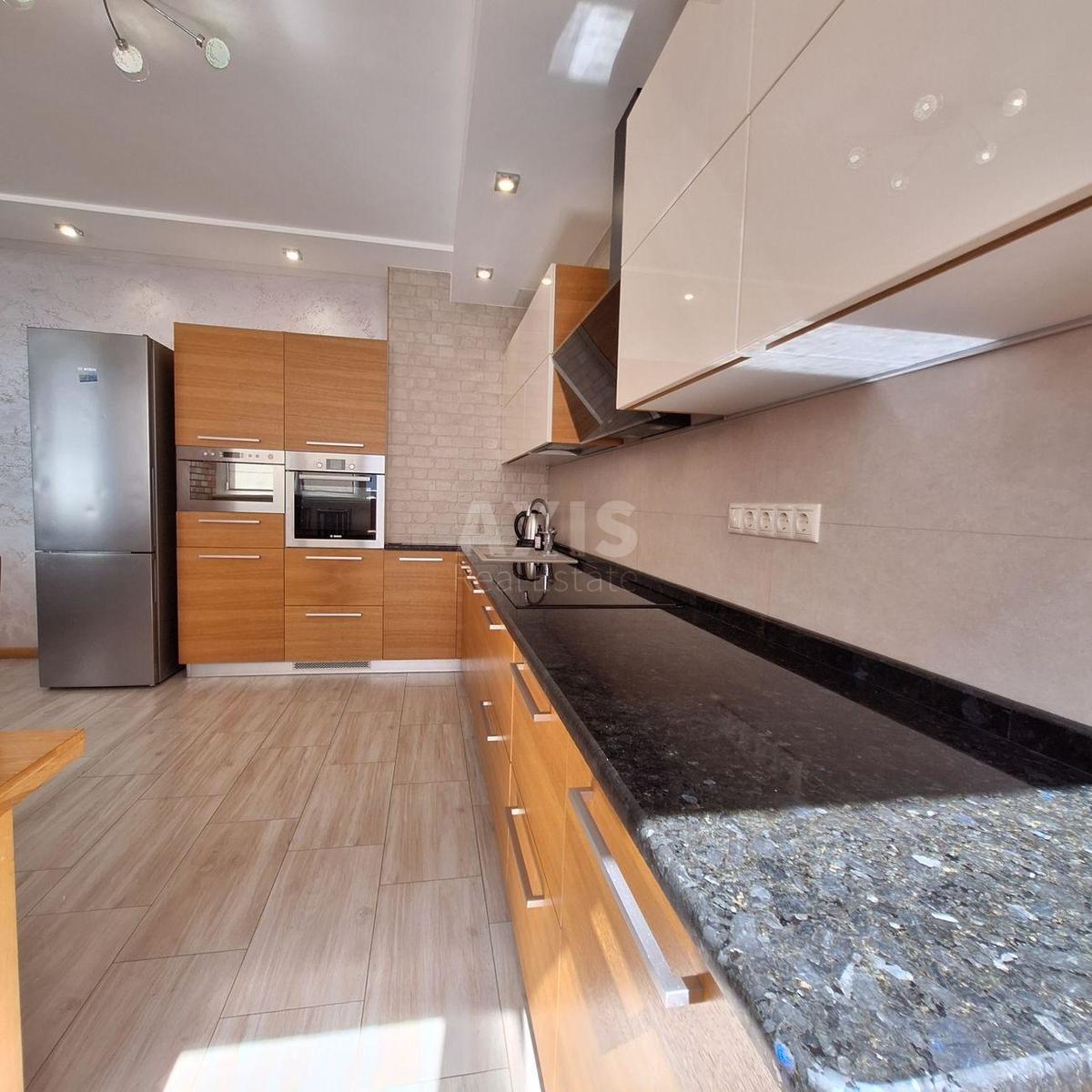 3k apartment vul. Dragomanova 2А3
