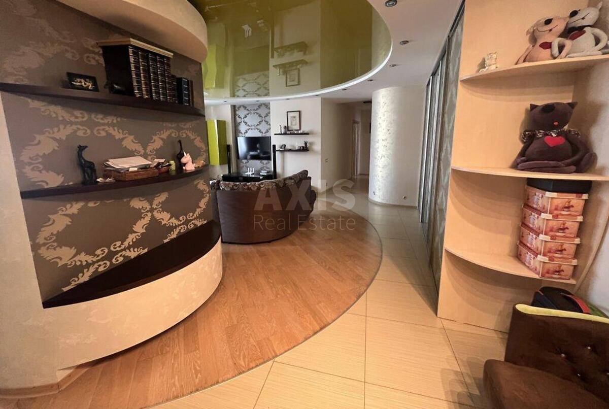 3k apartment vul. Urlivs'ka 11А568510