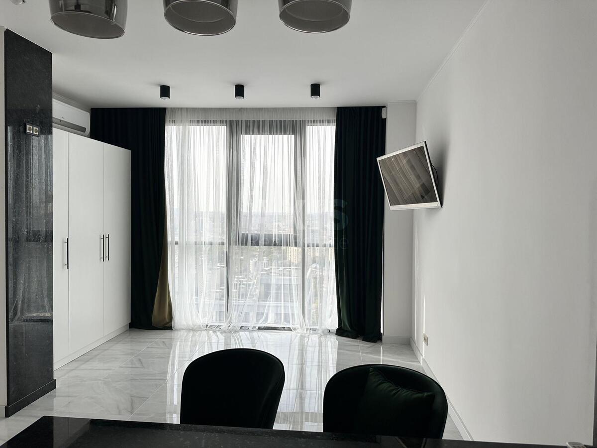 2k apartment vul. Dragomyrova Myhajla 4Б13