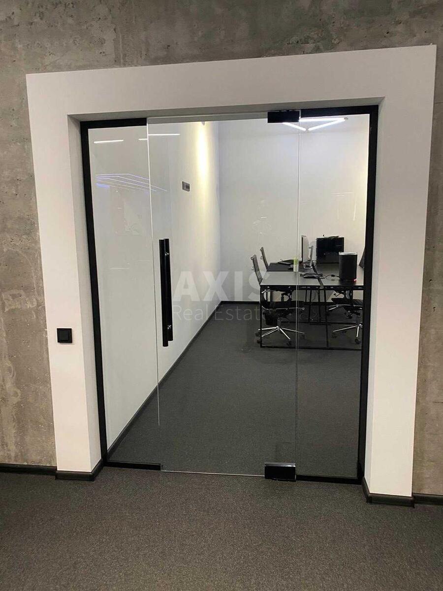 Офис ул. Антоновича 74, 680м26119510