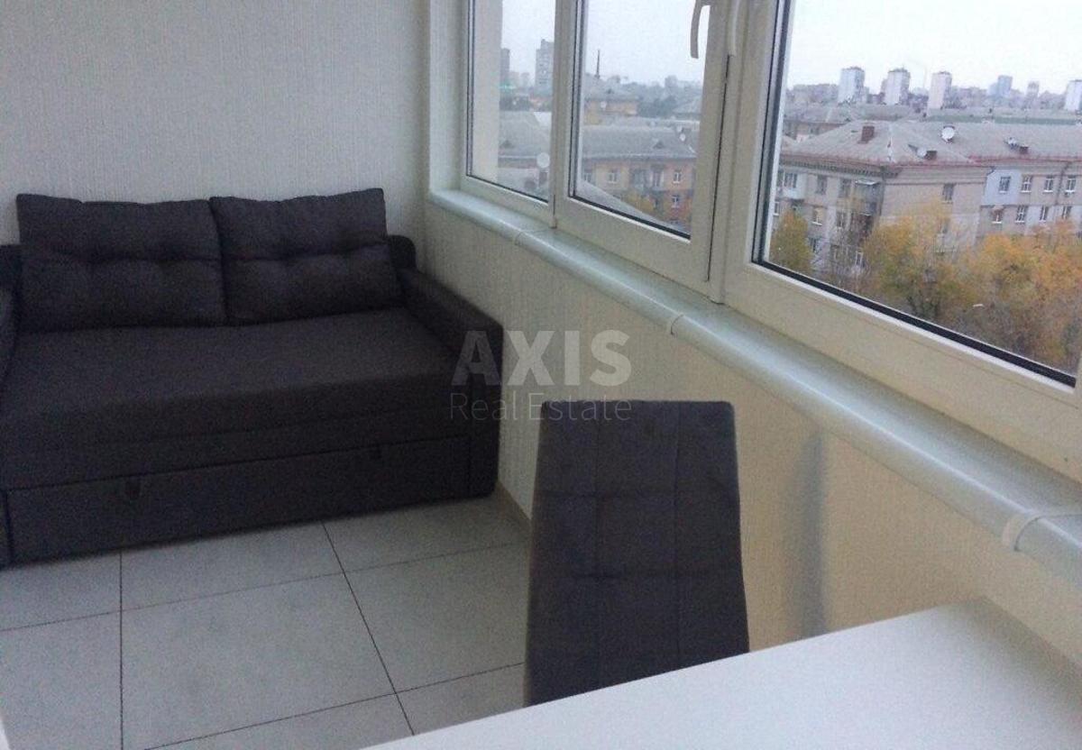 2k apartment vul. Krakivs'ka 305