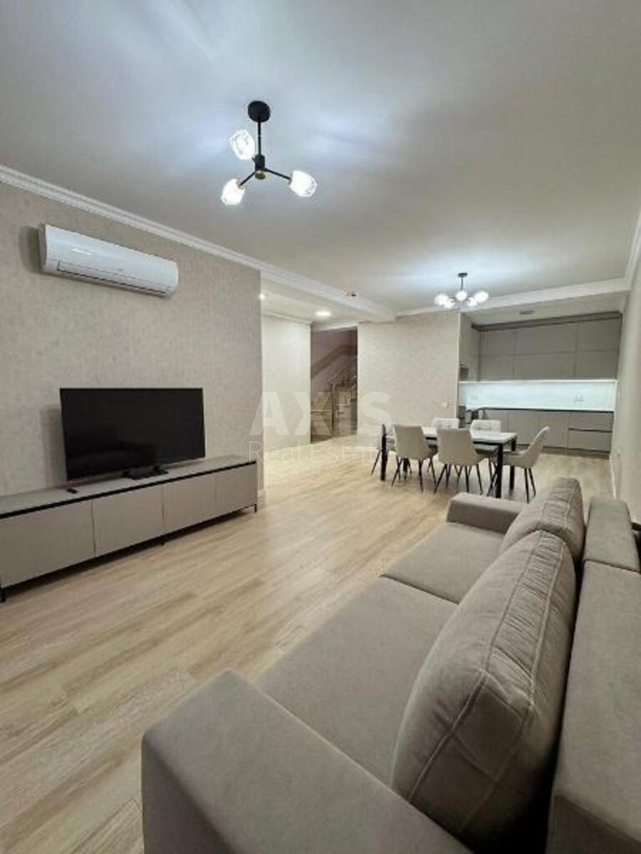 4k apartment vul. 20-ta Sadova 2