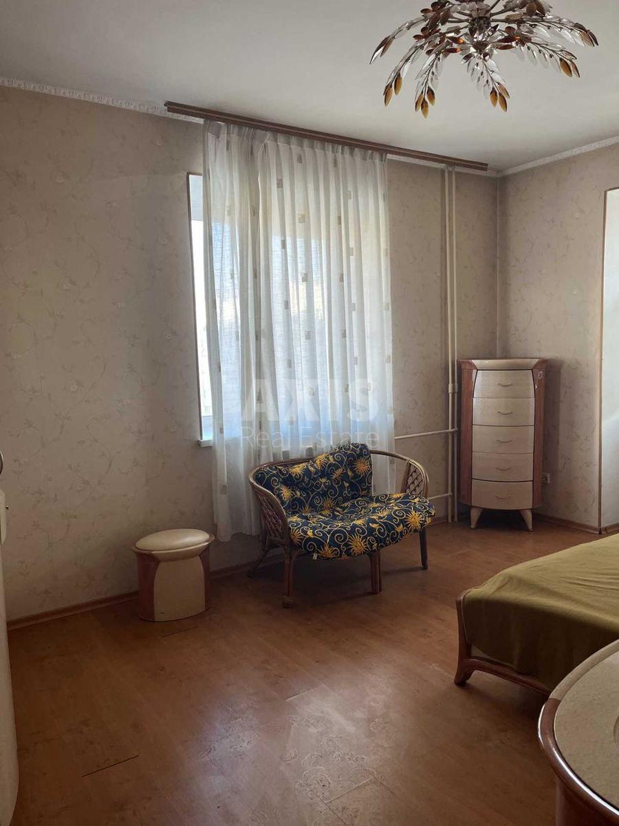 4k apartment vul. Vyshnjakivs'ka 136