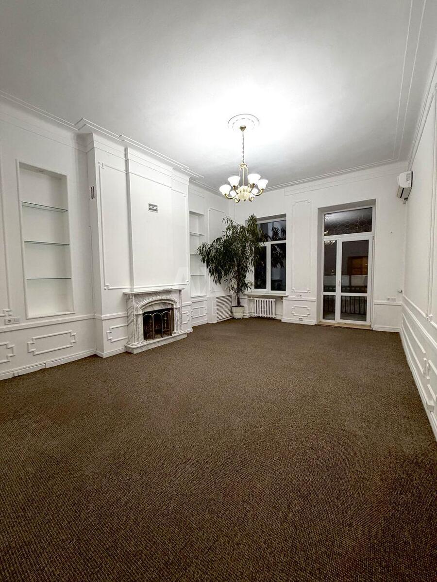 Office vul. Malevycha Kazymyra 86, 192m2