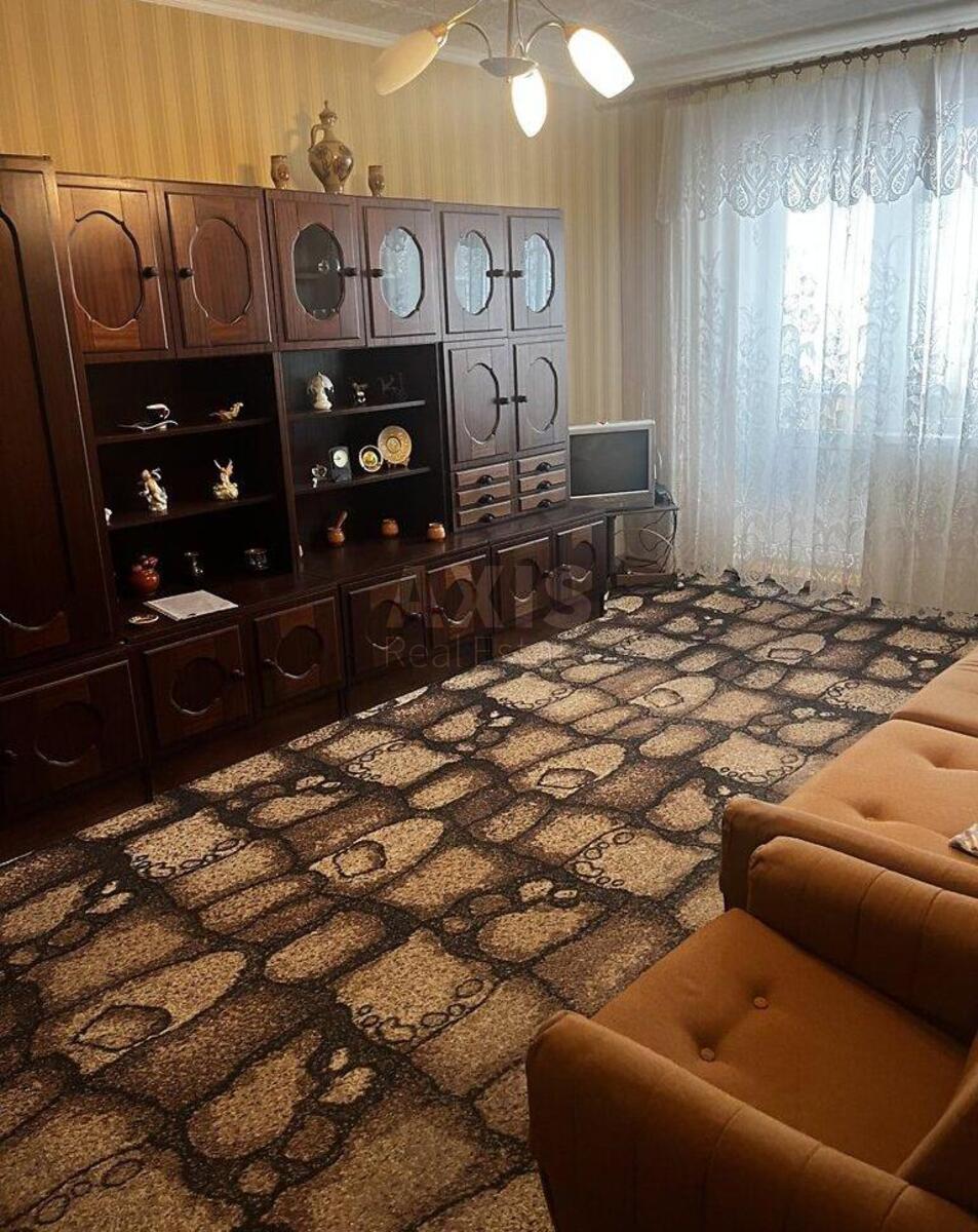 2к квартира ул. Сержа Лифаря 172