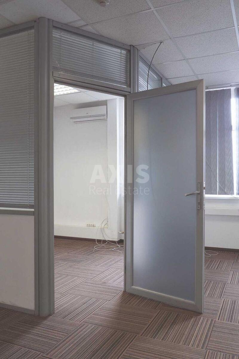 Офис ул. Героев Космоса 4, 212м2582130