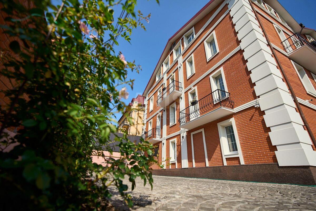 Office vul. Sichovyh Stril'civ 23А, 750m2