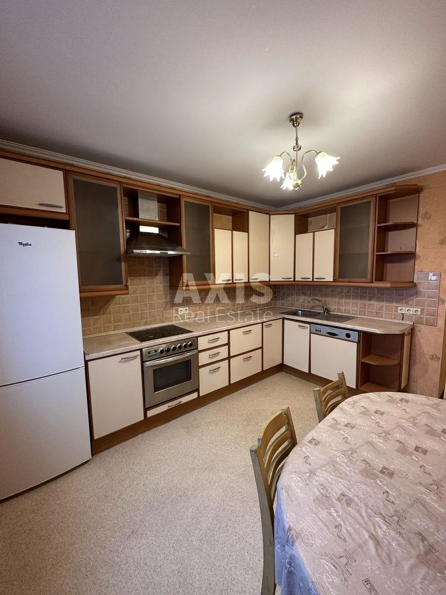 3k apartment vul. Avtozavods'ka 89А