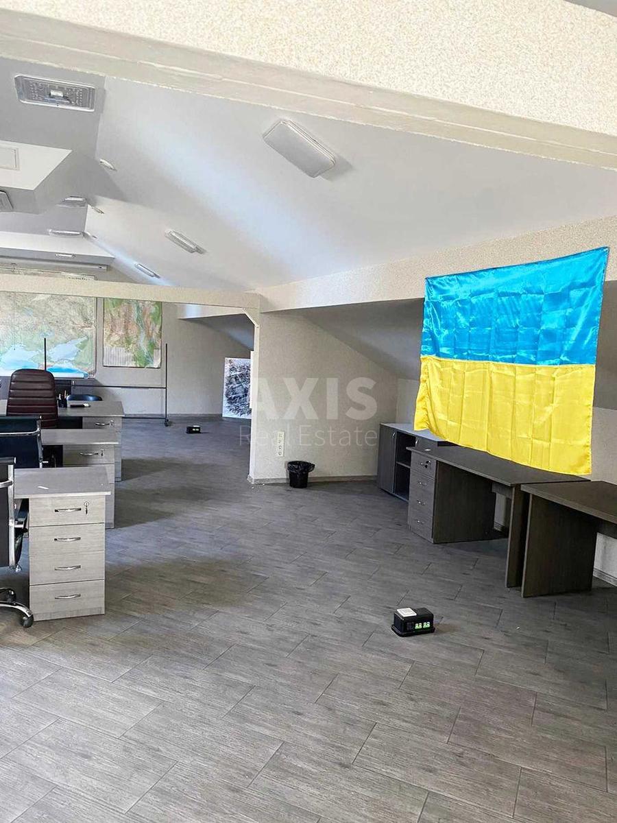 Office bul. Druzhby Narodiv 38, 101m2