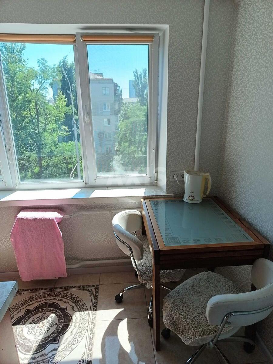 2к квартира ул. Строителей 18572066