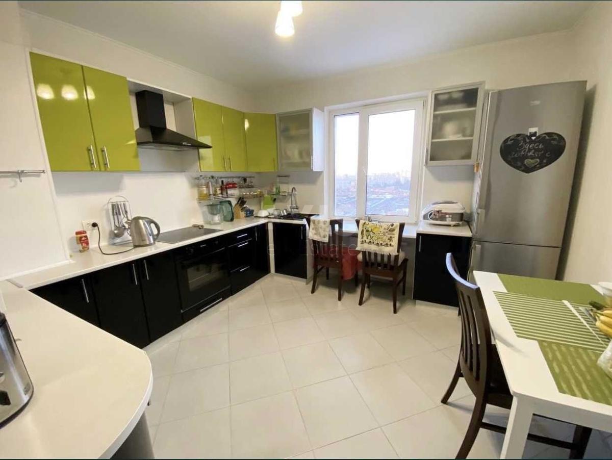 3k apartment vul. Zdolbunivs'ka 138