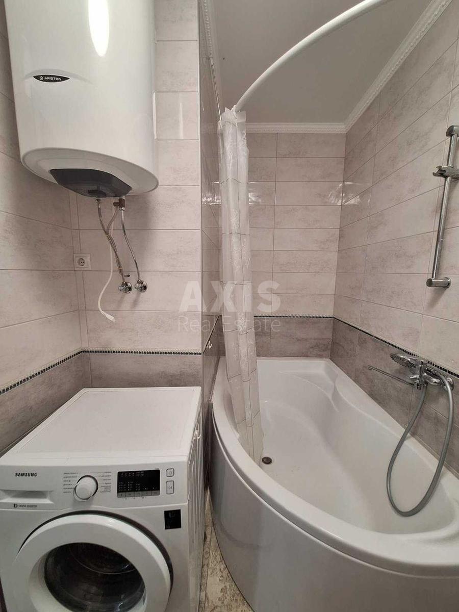 3k apartment vul. Myhajla Maksymovycha 3Д5