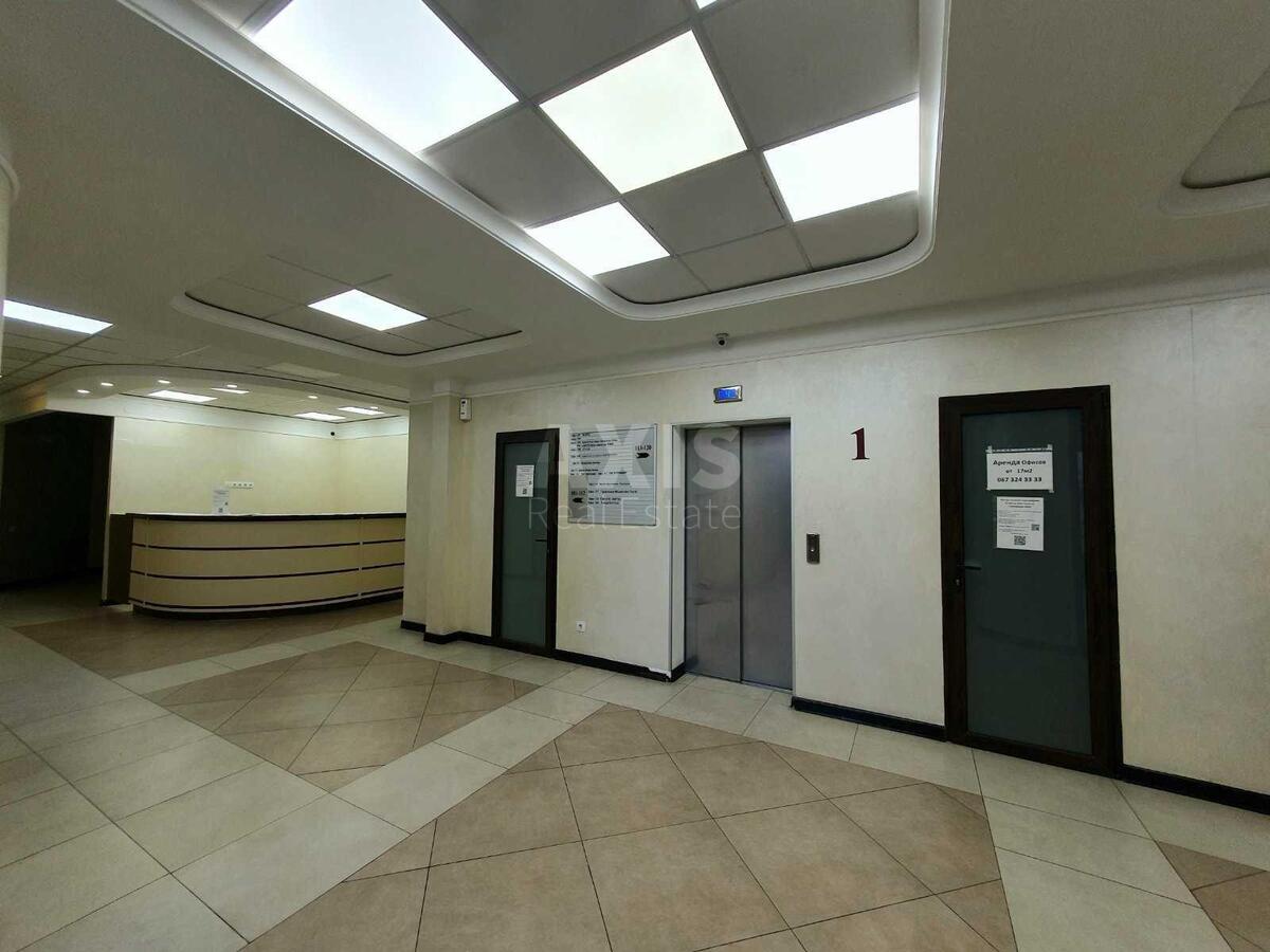 Office vul. Glybochyc'ka 40, 71m22