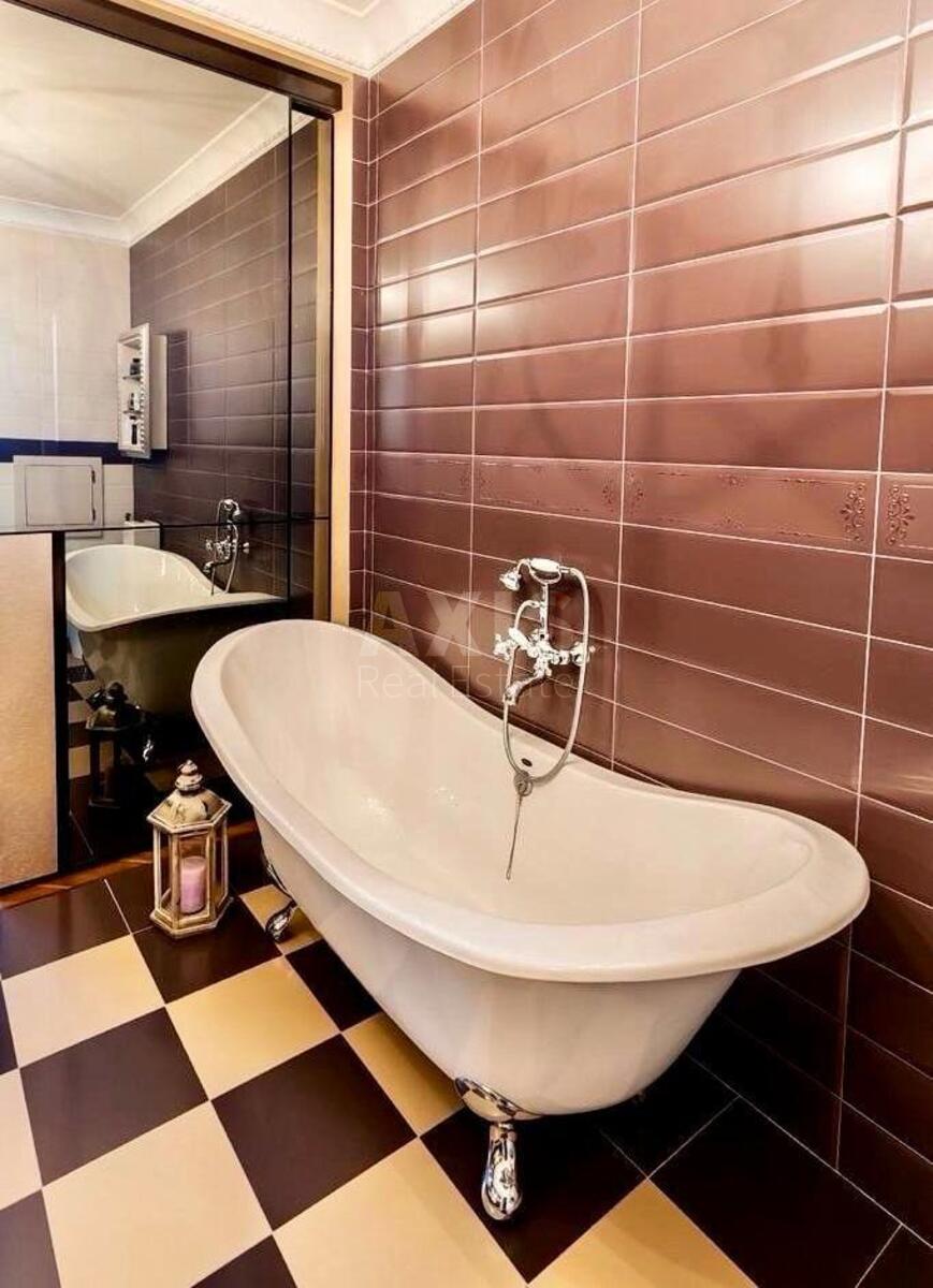 4k apartment vul. Instytuts'ka 18А595079