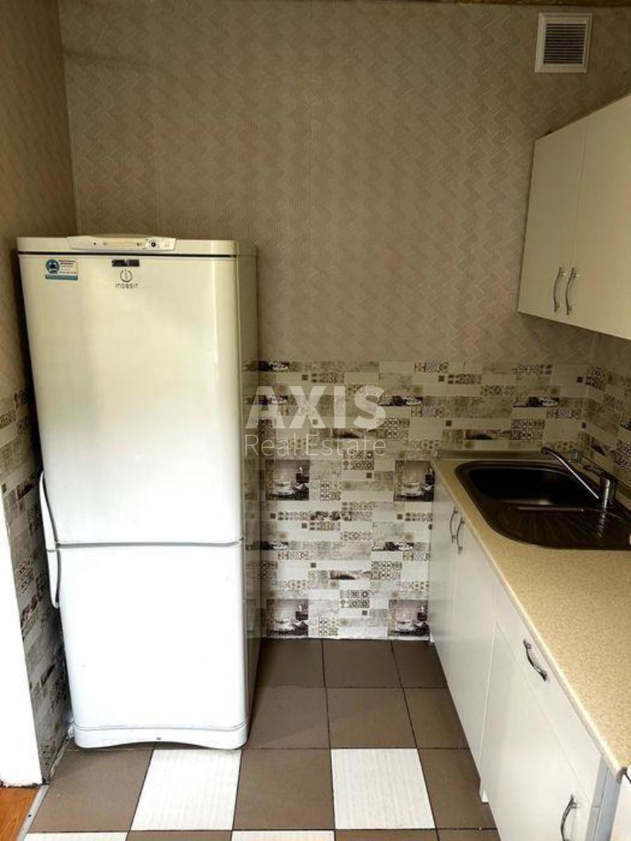 1k apartment vul. Novomostyc'ka 2а3