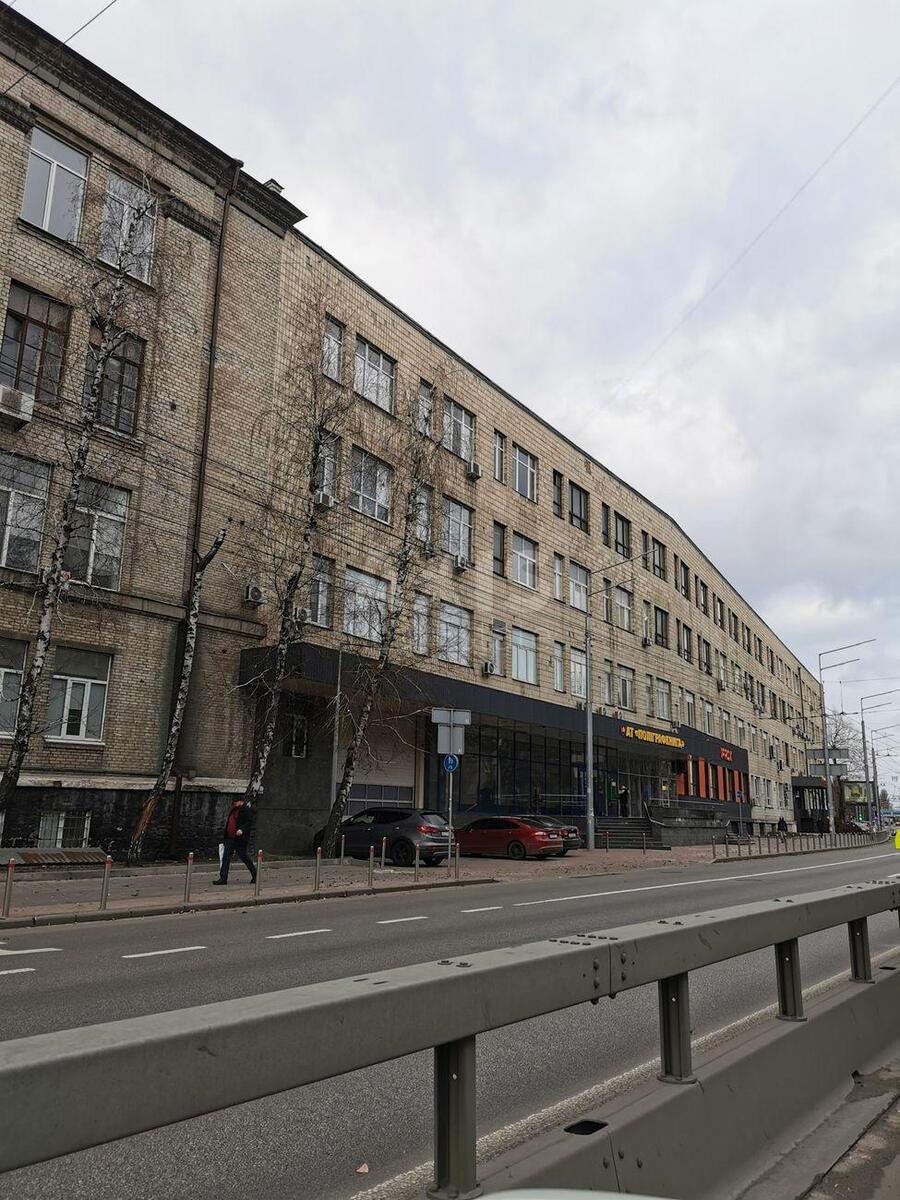 Объект торговли ул. Довженко Александра 1, 70м25408712