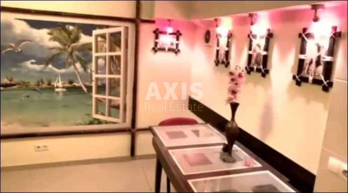 Office bul. Verhovnoi' Rady 21А, 110m26025211