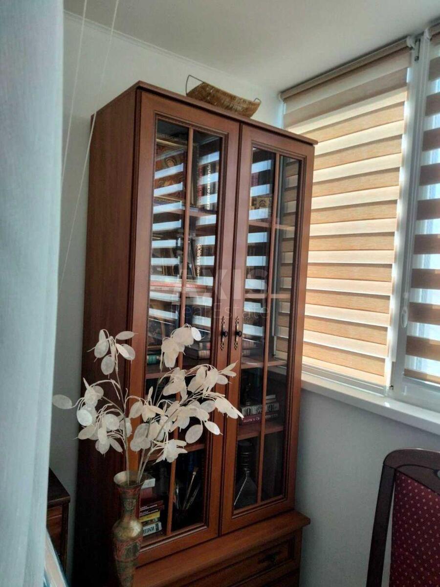 1k apartment vul. Urlivs'ka 205