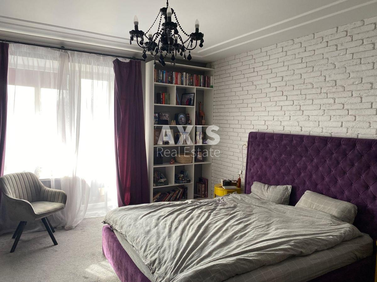 3k apartment vul. Dmytrivs'ka 69