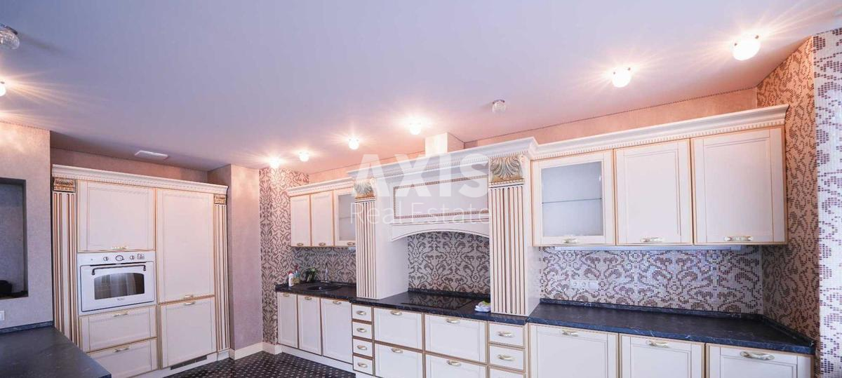 Office vul. Dilova 1/2, 120m2