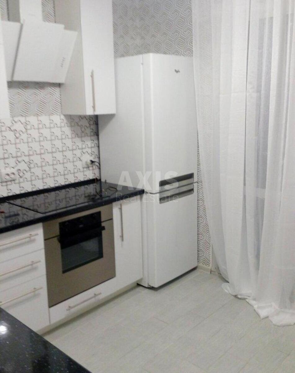 1k apartment vul. Petra Kalnyshevs'kogo 140